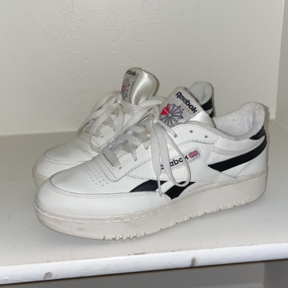Reeboks womens 10
